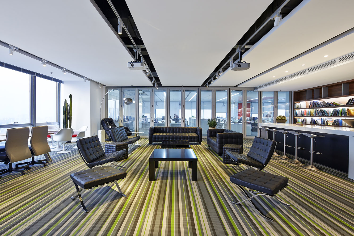 成都時(shí)代一號(hào) 辦公室裝修(圖23) 成都時(shí)代一號(hào) 辦公室裝修(圖23)