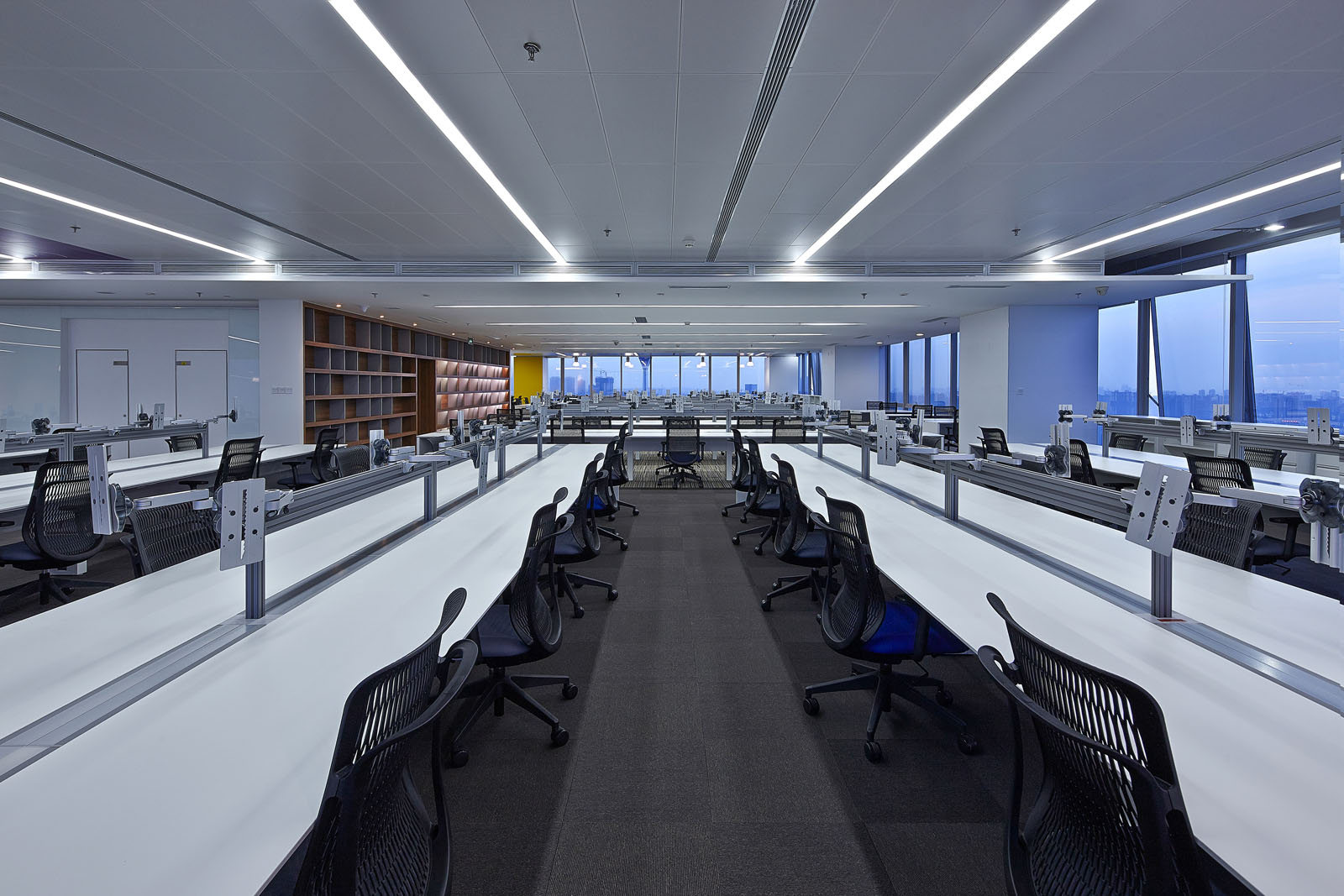 成都時(shí)代一號(hào) 辦公室裝修(圖5) 成都時(shí)代一號(hào) 辦公室裝修(圖5)