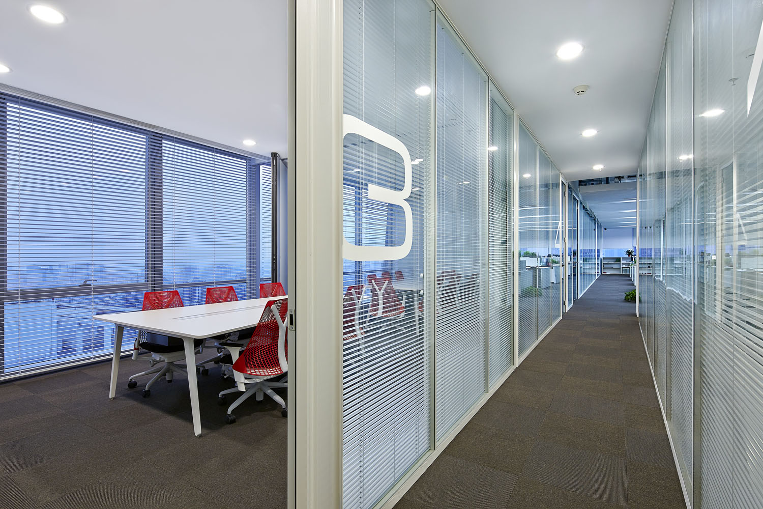 成都時(shí)代一號(hào) 辦公室裝修(圖24) 成都時(shí)代一號(hào) 辦公室裝修(圖24)