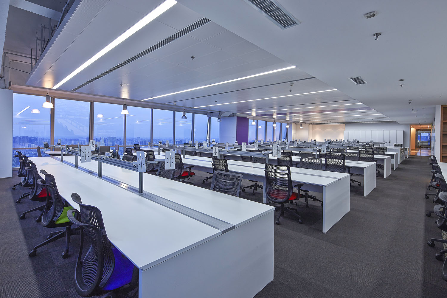 成都時(shí)代一號(hào) 辦公室裝修(圖3) 成都時(shí)代一號(hào) 辦公室裝修(圖3)